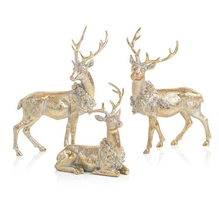 Assorted Deer with Christmas Wreath