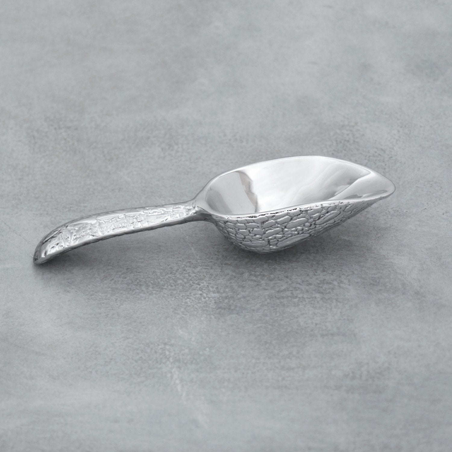 Beatriz Ball Pieles Croc Ice Scoop