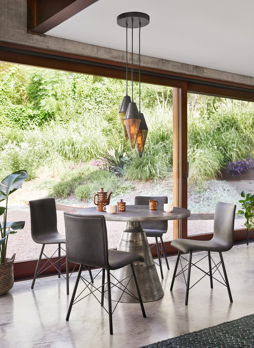 Mina Bistro table
