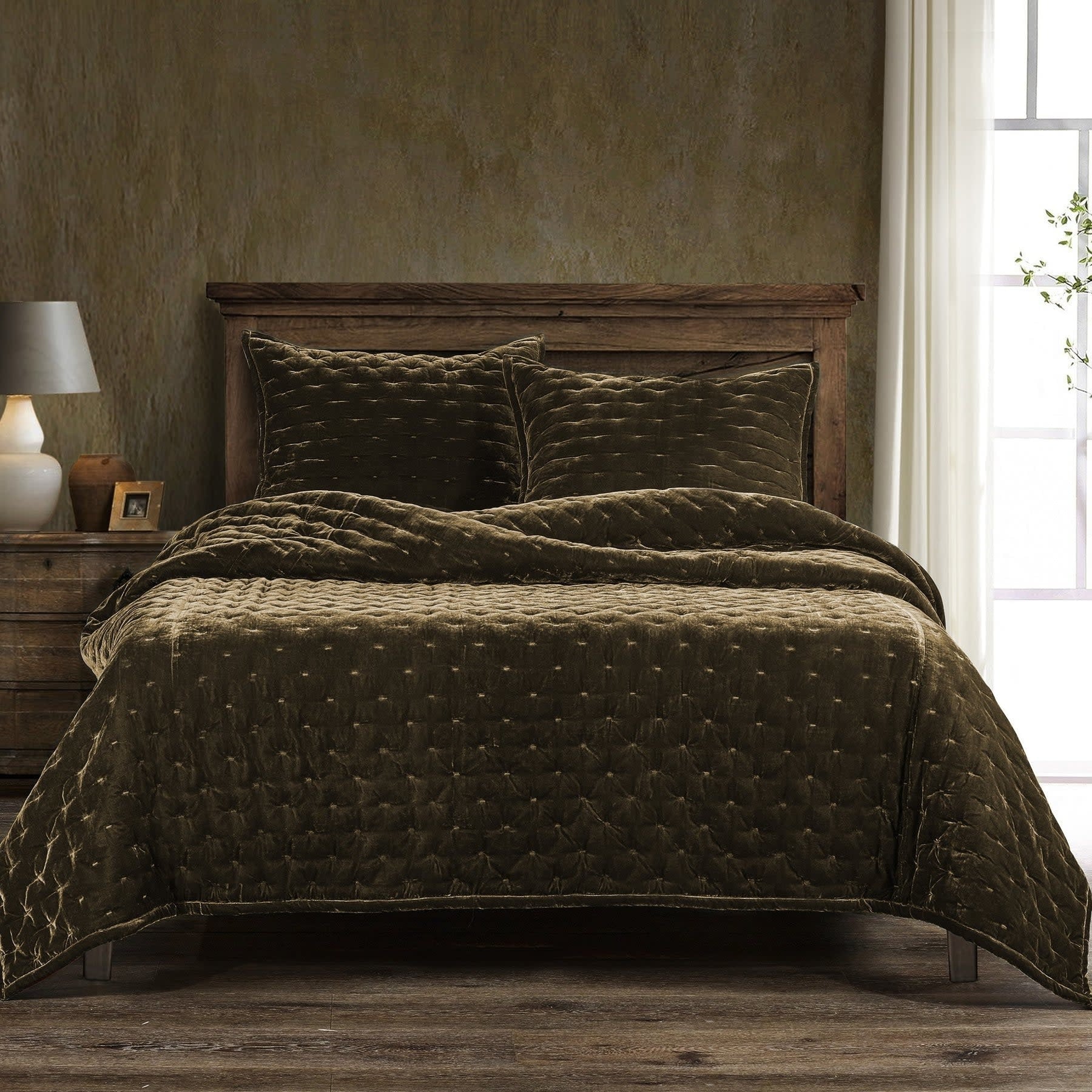 HIEND Stella Velvet Quilt Queen Ochre Green