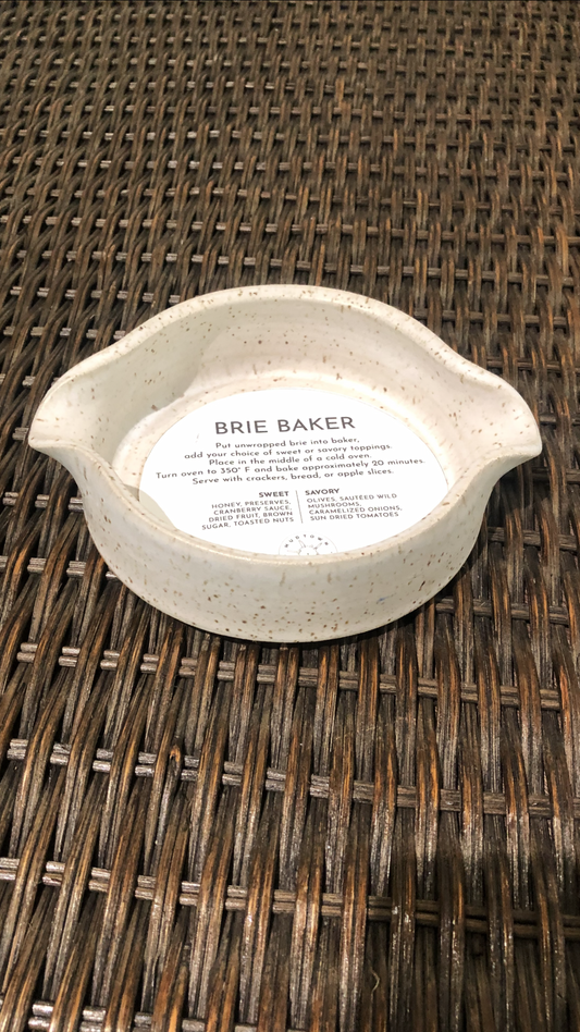 Mudtown Pottery Brie Baker, Speckled Oatmeal