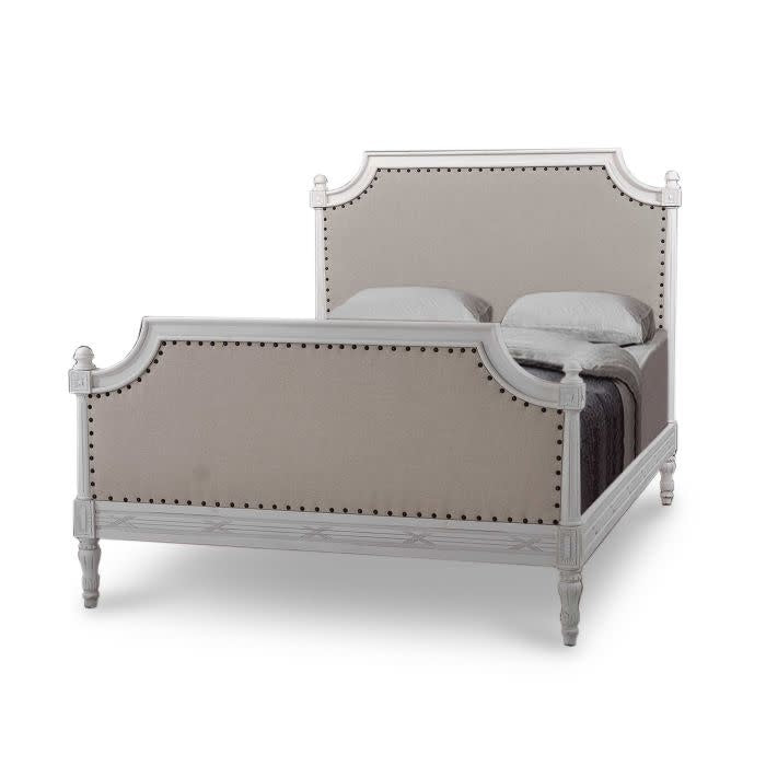 Bramble St James Bed Queen MJF
