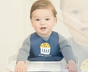 Bella Tuna Wonder Bib Stud Muffin Silicone